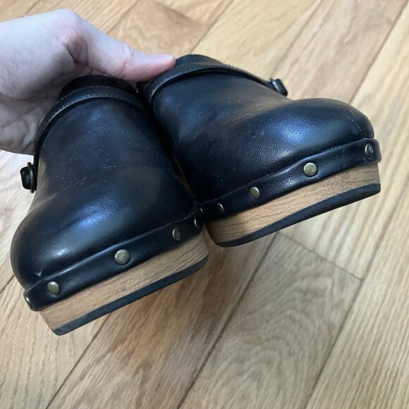 Gap Faux Leather Clogs Womens 7 Black Studded Minimalist - Picture 8 of 10